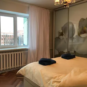  Апартаменты Sunny Overlooking The Royal Village